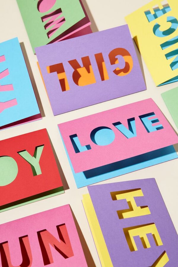 THIS IS LOVE Die-Cut Text Card – การ์ดไดคัทข้อความ